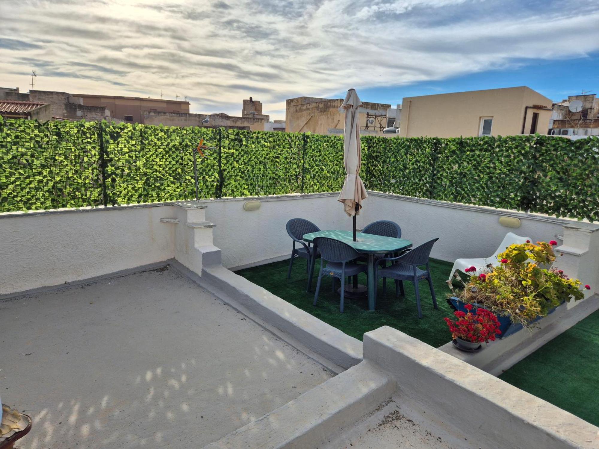 Casette Di Alex Con Terrazza ตราปานี ภายนอก รูปภาพ